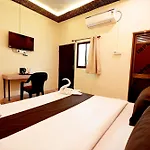 The Anandvan Palace- 300 Meter From Harishchandra Ghat